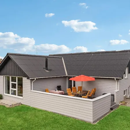 3 Bedroom Amazing In Ulfborg